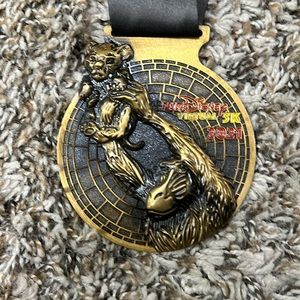 2021 Rundisney virtual series lion king 5k medal